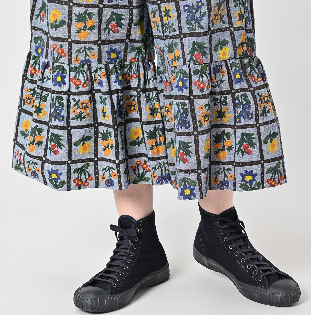 Dungaree Khadi Fleur Chambre Print Rapper Pants Detail