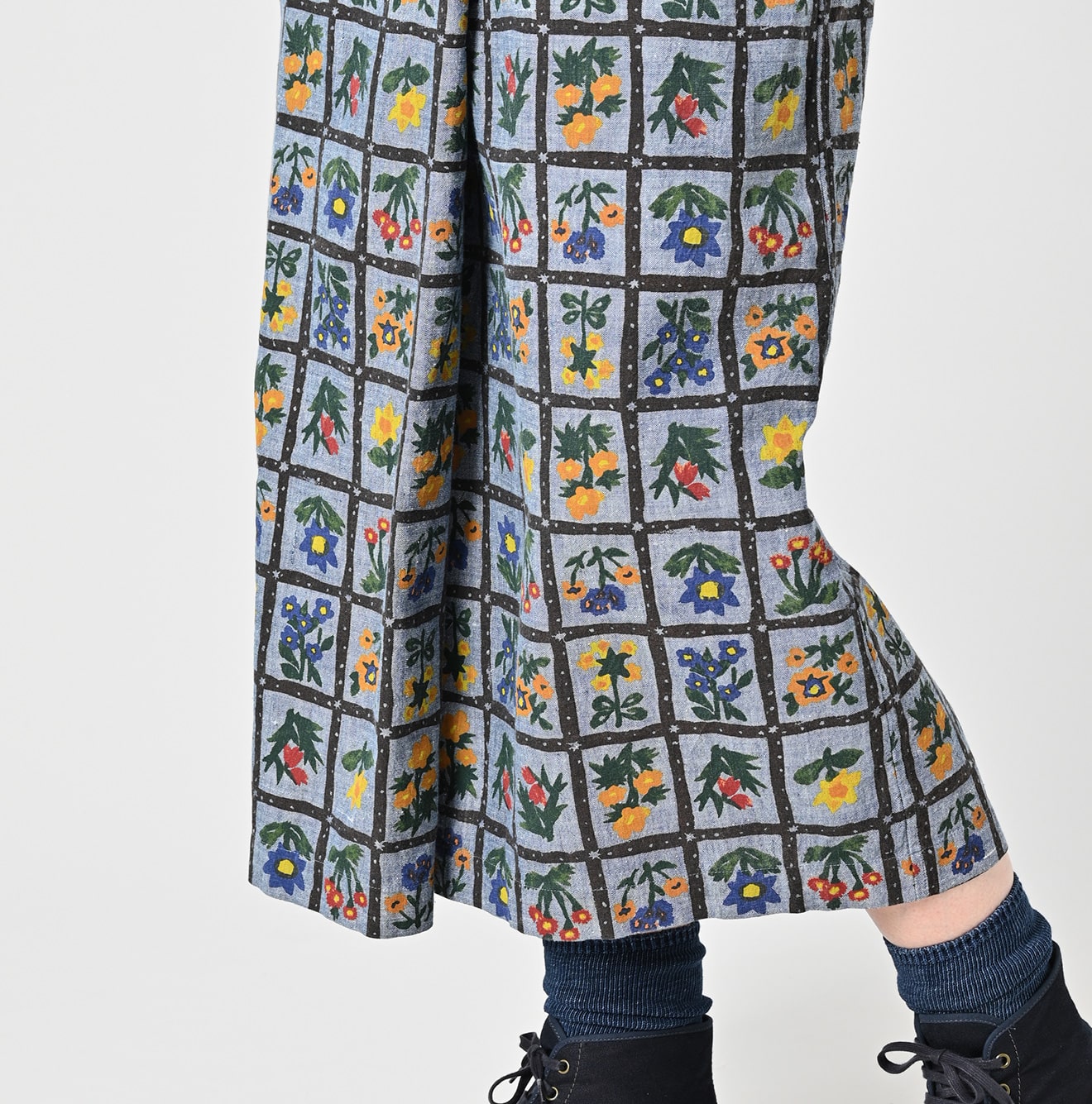 Dungaree Khadi Fleur Chambre Print Wrapped Skirt Detail
