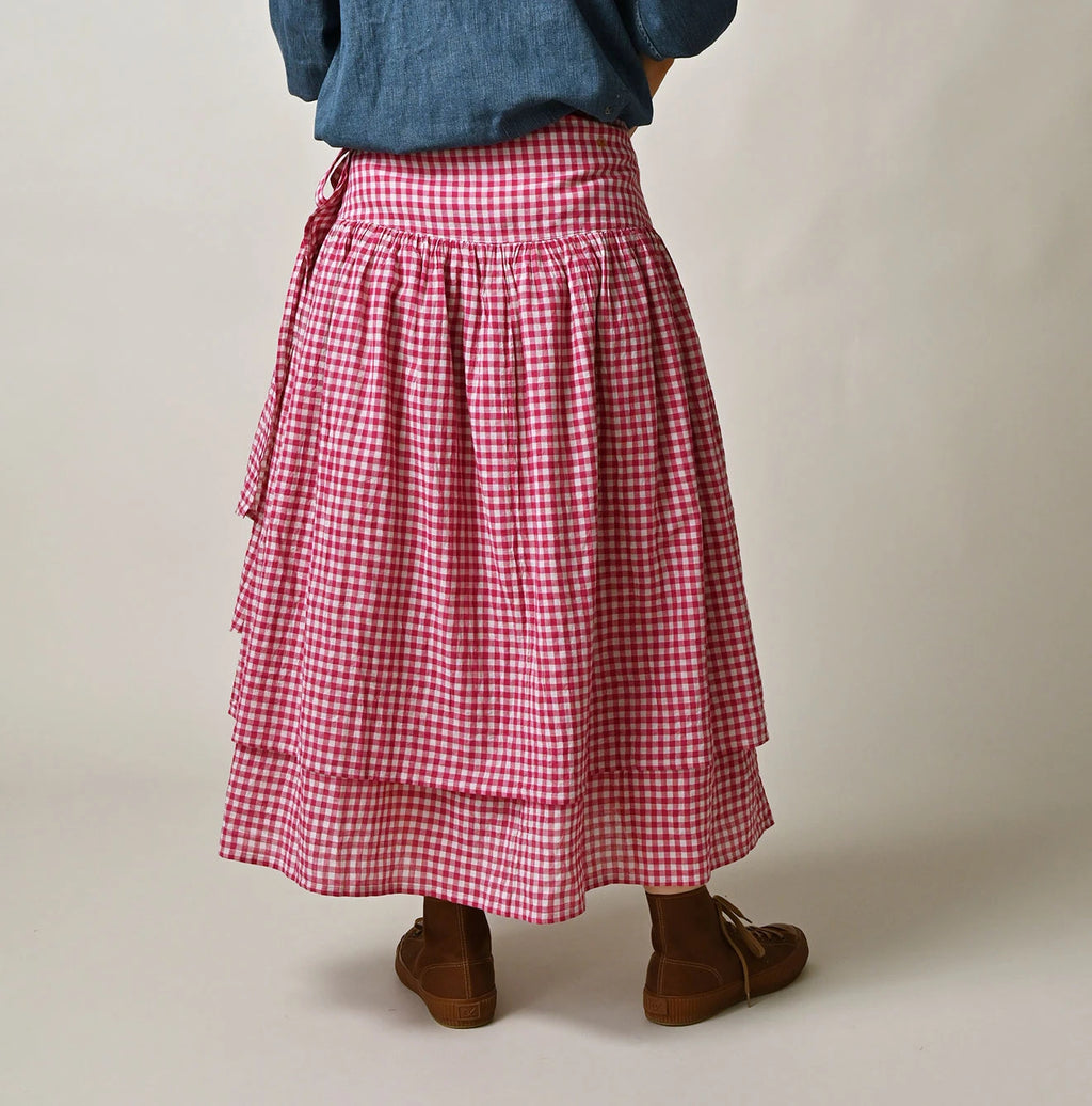 Gauze Gingham Guruguru Skirt Female Model