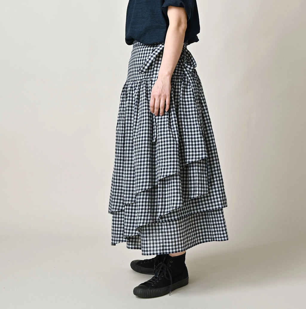 Indigo Gauze Gingham Guruguru Skirt Female Model