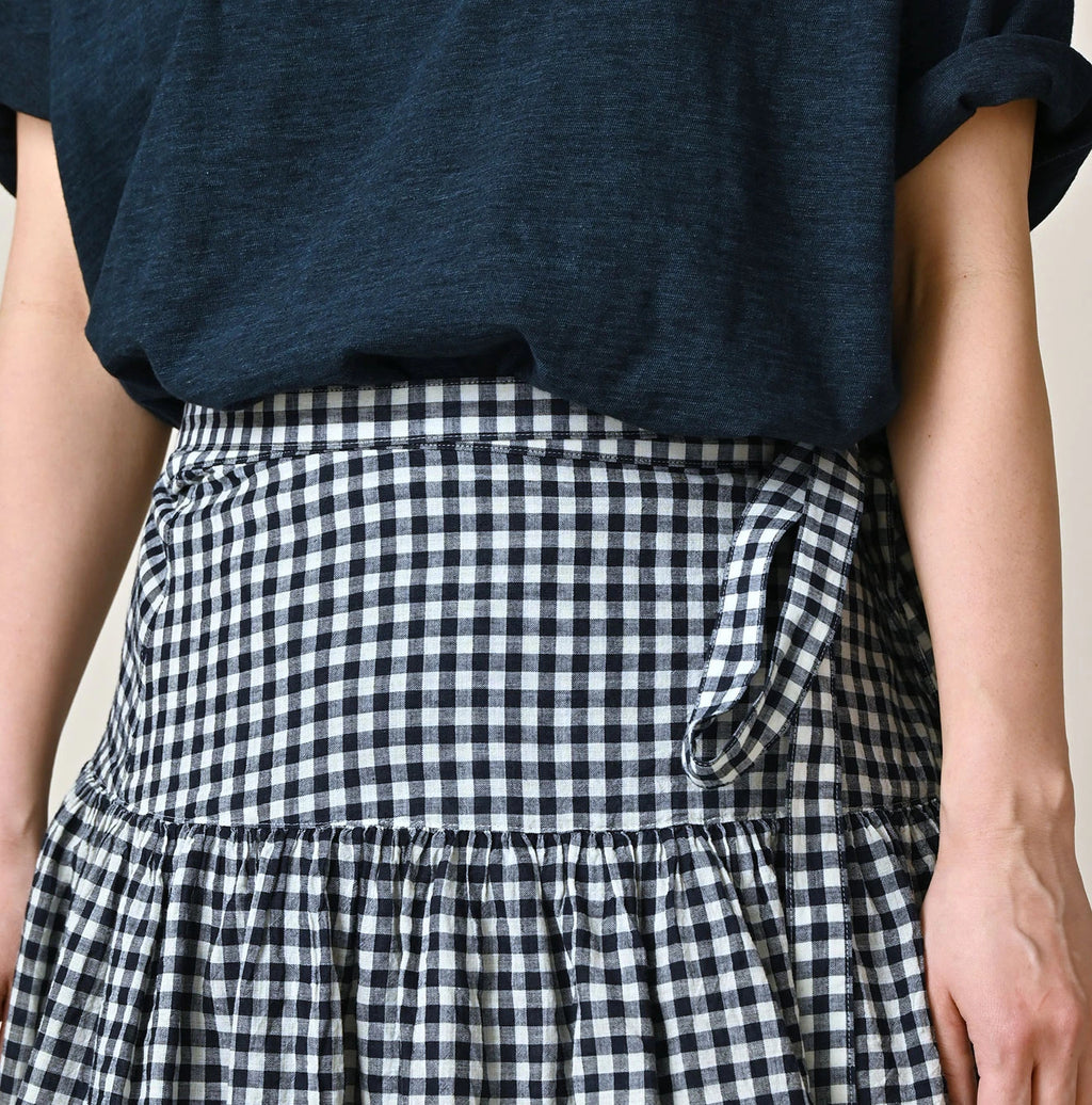 Indigo Gauze Gingham Guruguru Skirt Detail