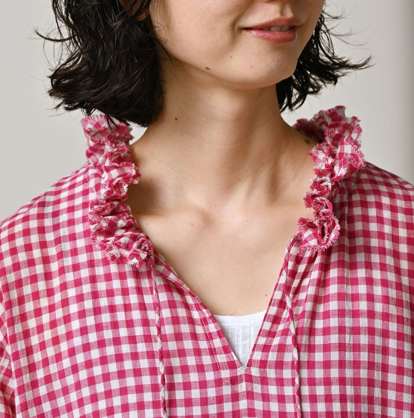Gauze Gingham Frill Collar Dress Detail
