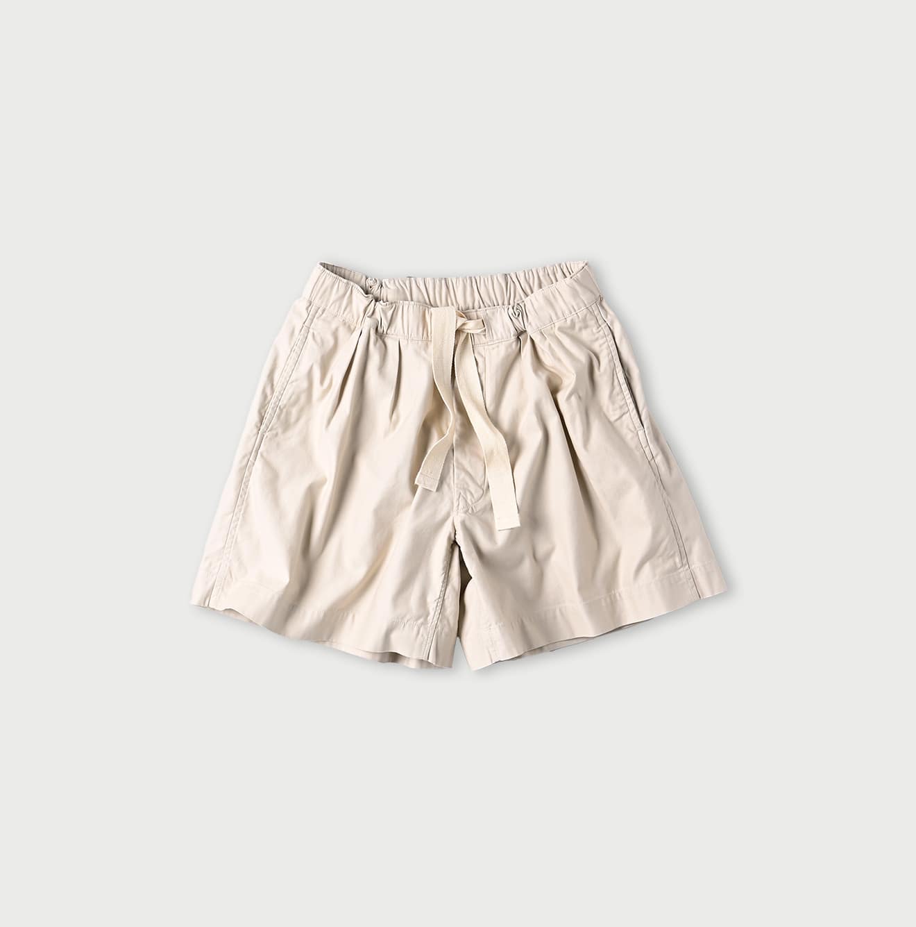 Thin Back Satin Easy Short Pants Antique White