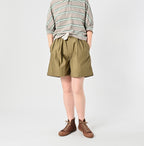 Thin Back Satin Easy Short Pants Antique Female Model