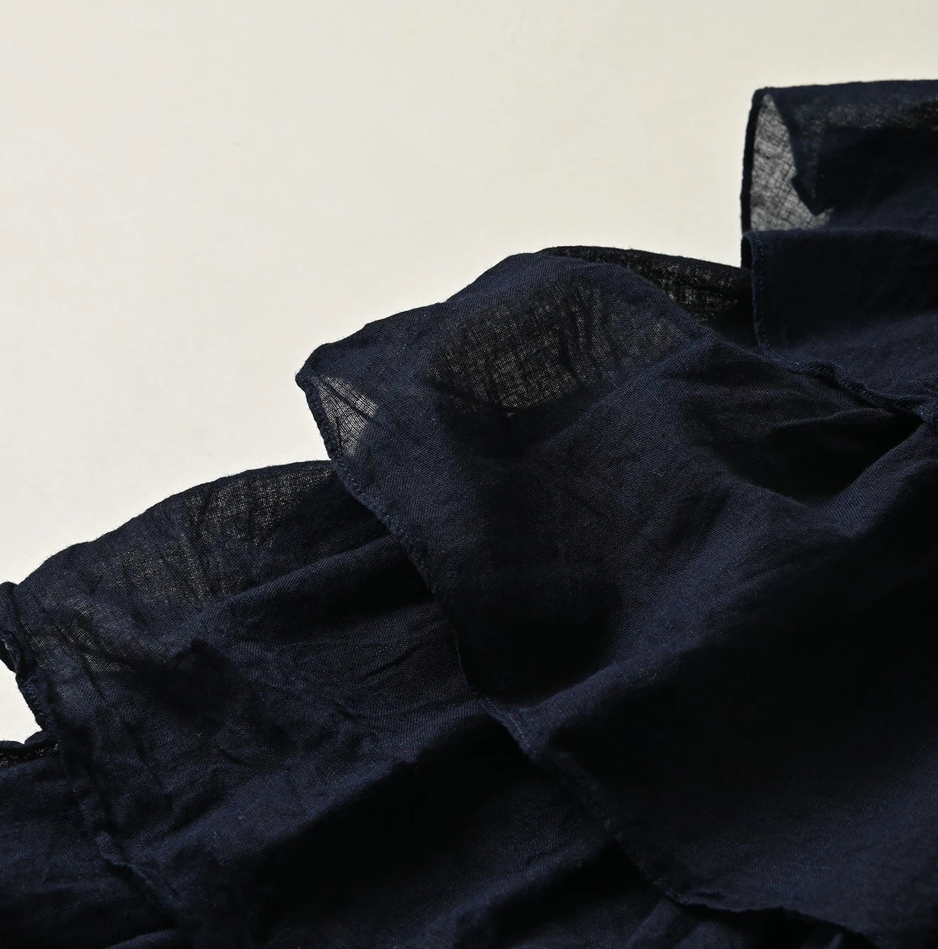 Indigo Tenjiku x Gauze Frill Camisole Detail