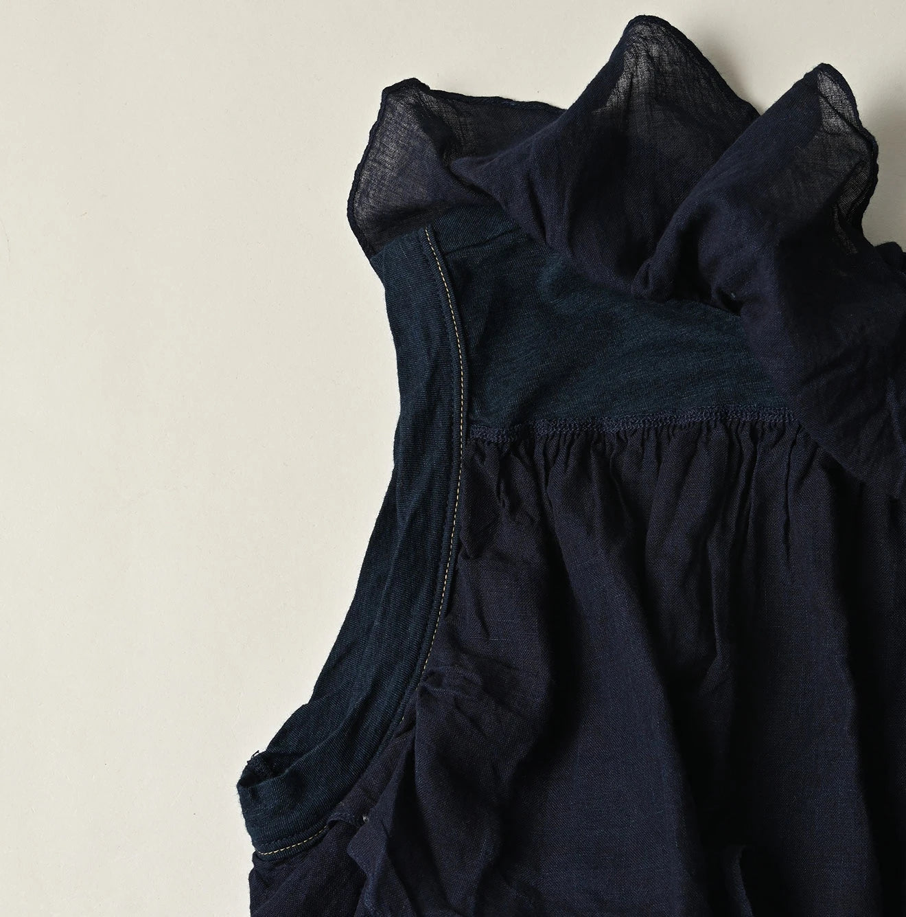 Indigo Tenjiku x Gauze Frill Camisole Detail