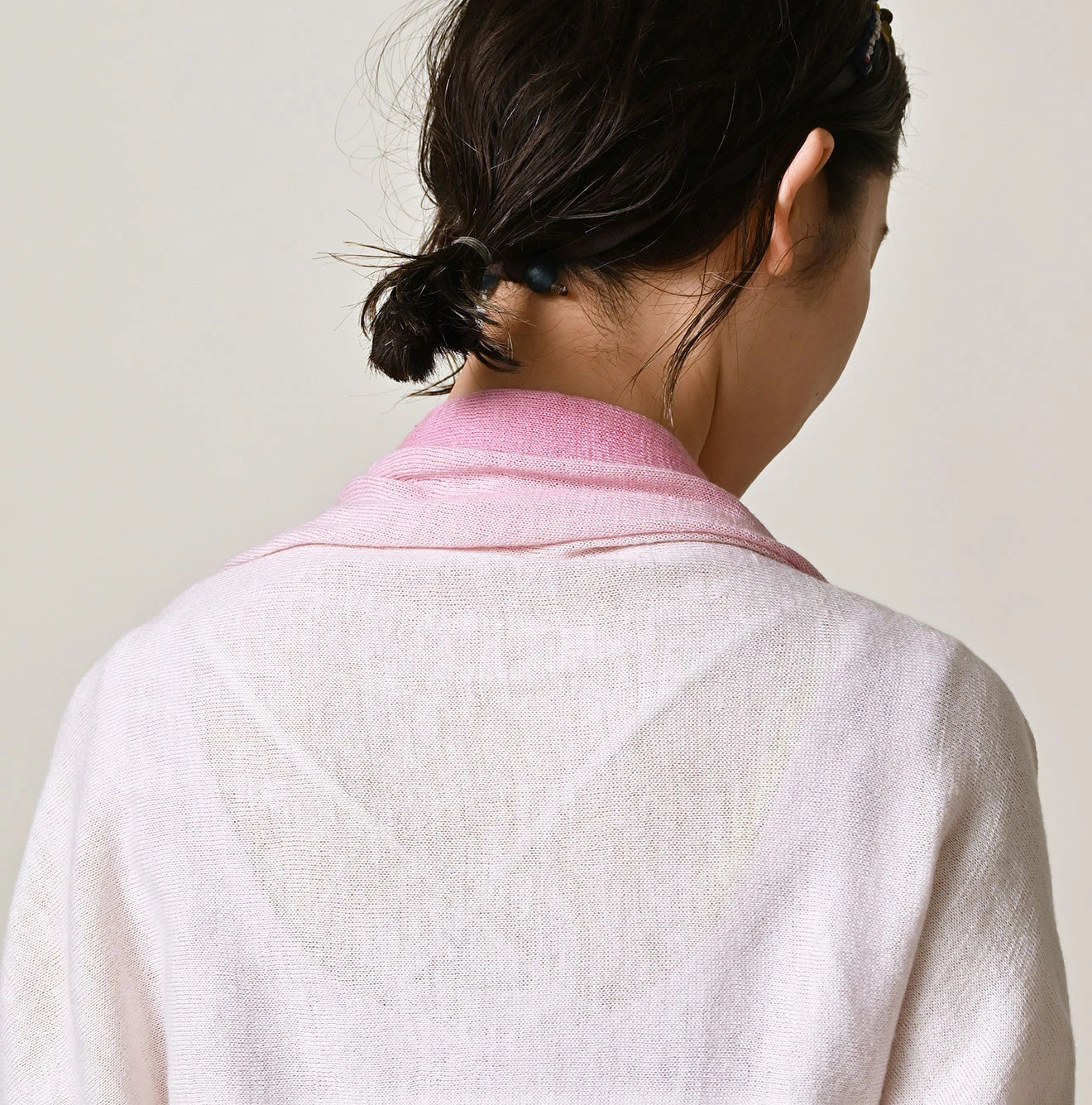 Sakura Gradation Dyed Super Gauze Bolero Detail