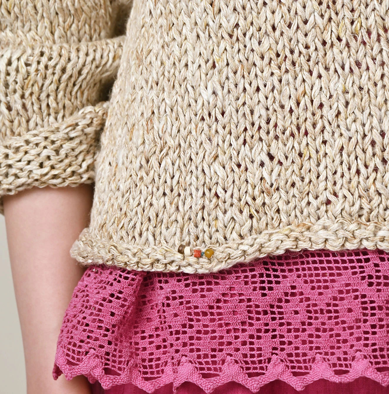 Zakkuri Linen Sweater Detail