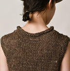 Zakkuri Linen Vest Detail