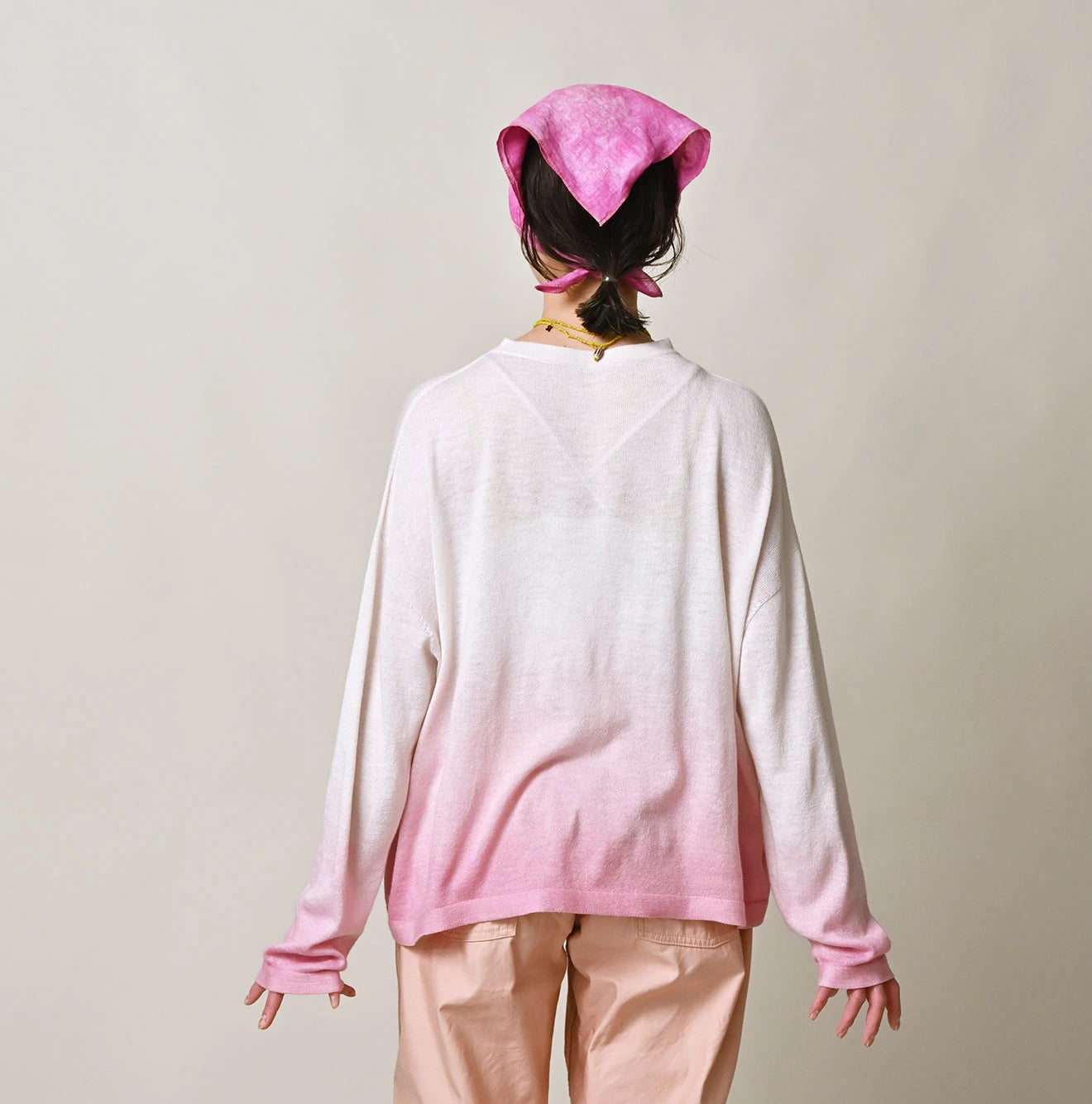 Sakura Gradation Dyed Gauze M Shirt Female Model