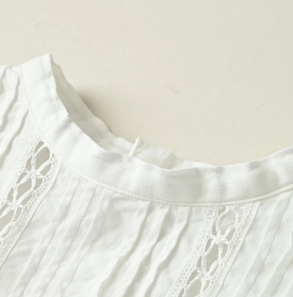 Linen Pintuck Lace Blouse Detail
