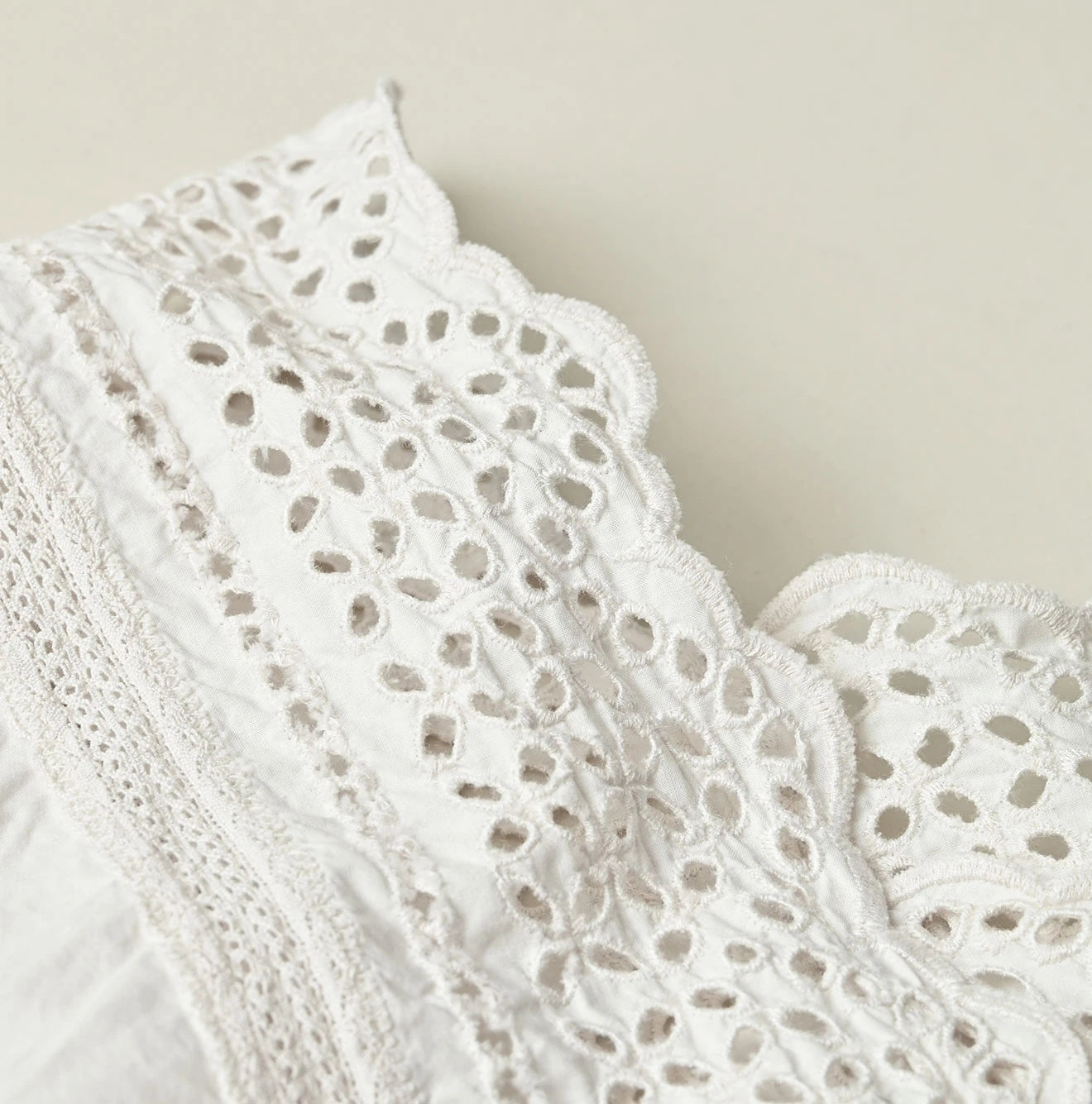 Batiste Cutwork Sleeveless Top Antique Detail