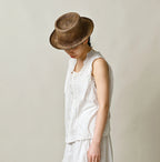 Batiste Cutwork Sleeveless Top Antique Female Model