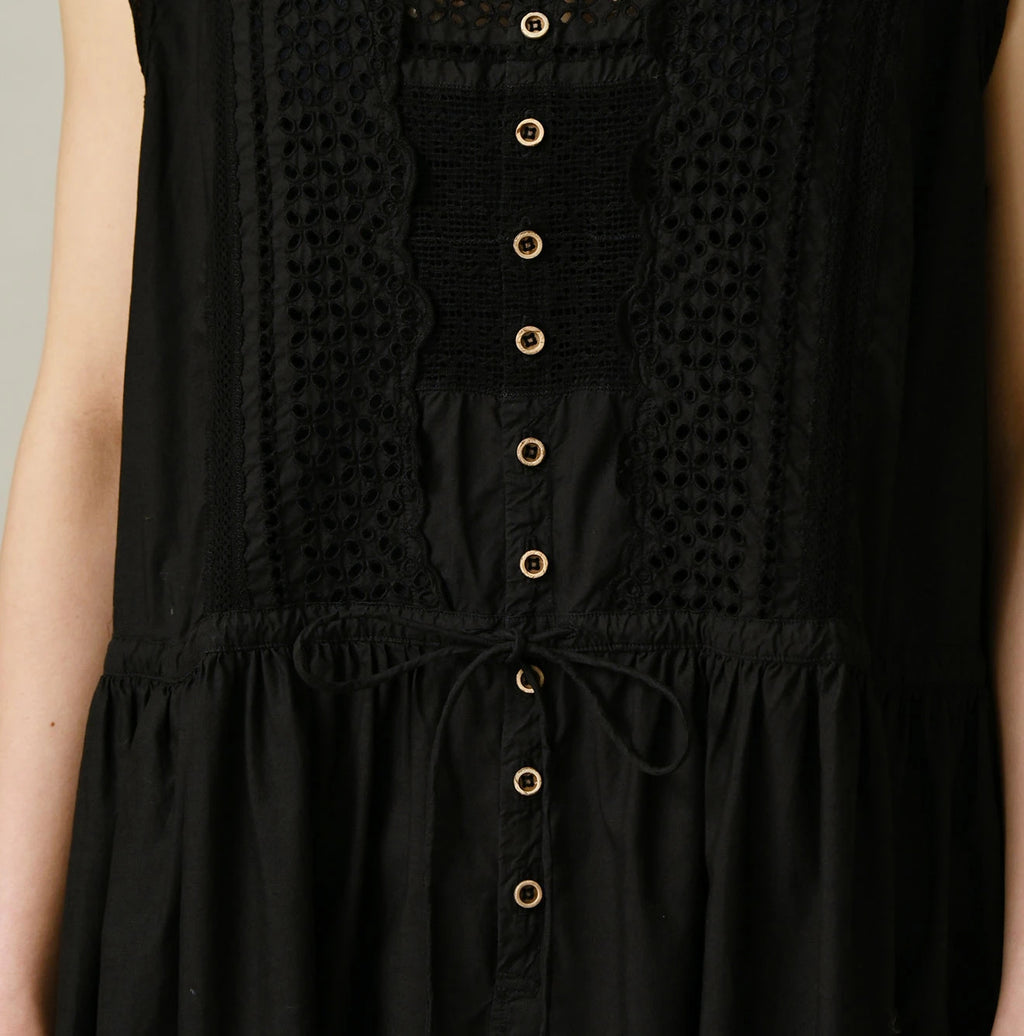 Batiste Cutwork Dress Detail