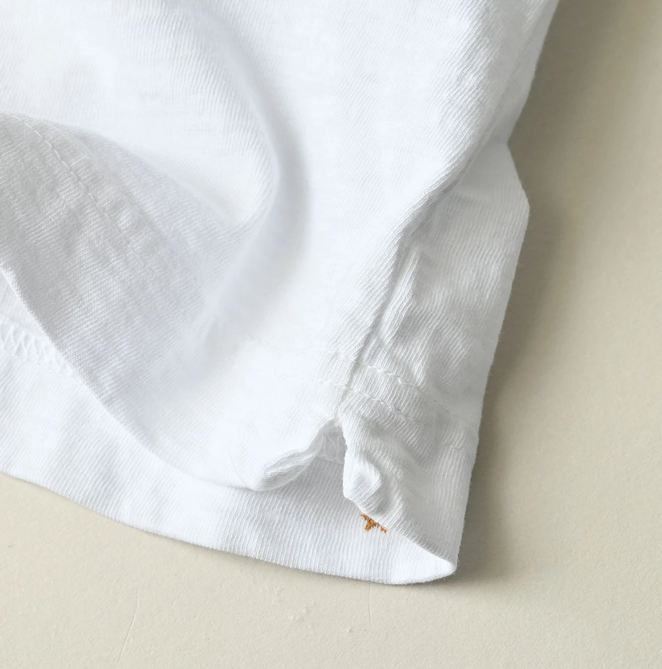 Nasuppie Embroidered 908 T-shirt Detail