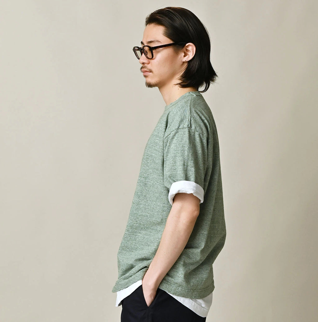 Top Nasuppie Embroidered 908 T-shirt Male Model