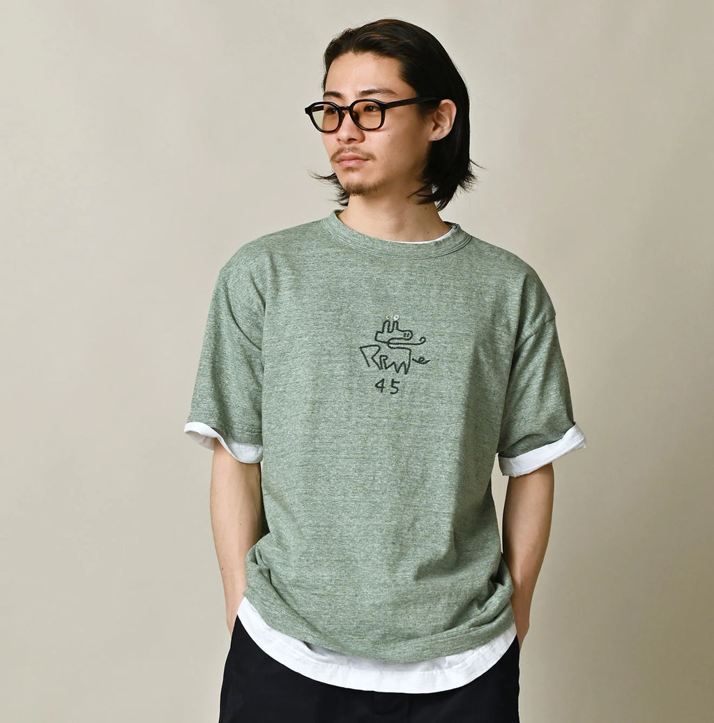 Top Nasuppie Embroidered 908 T-shirt Male Model