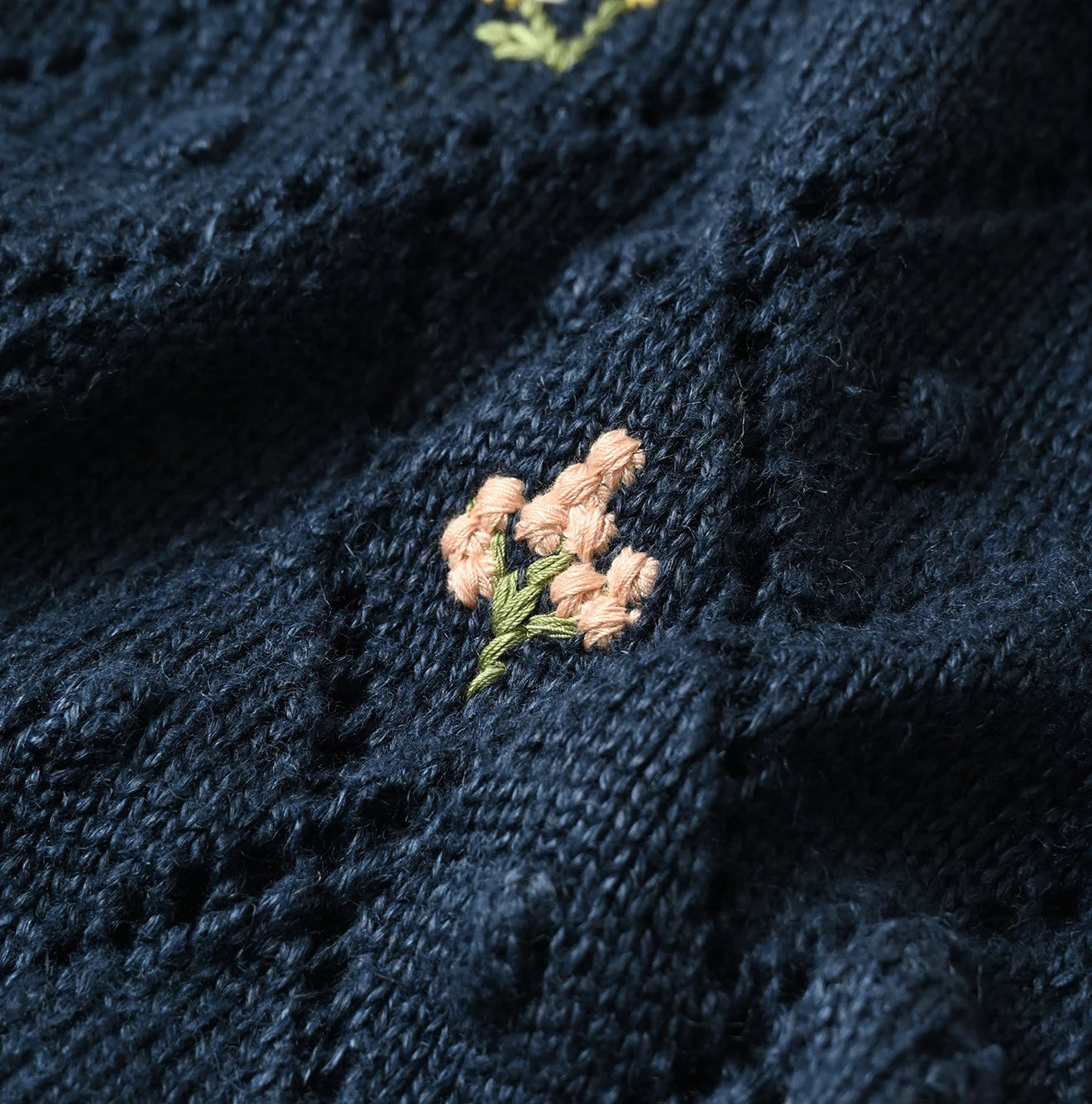 Linen Hippie Flower Puff Sweater Detail