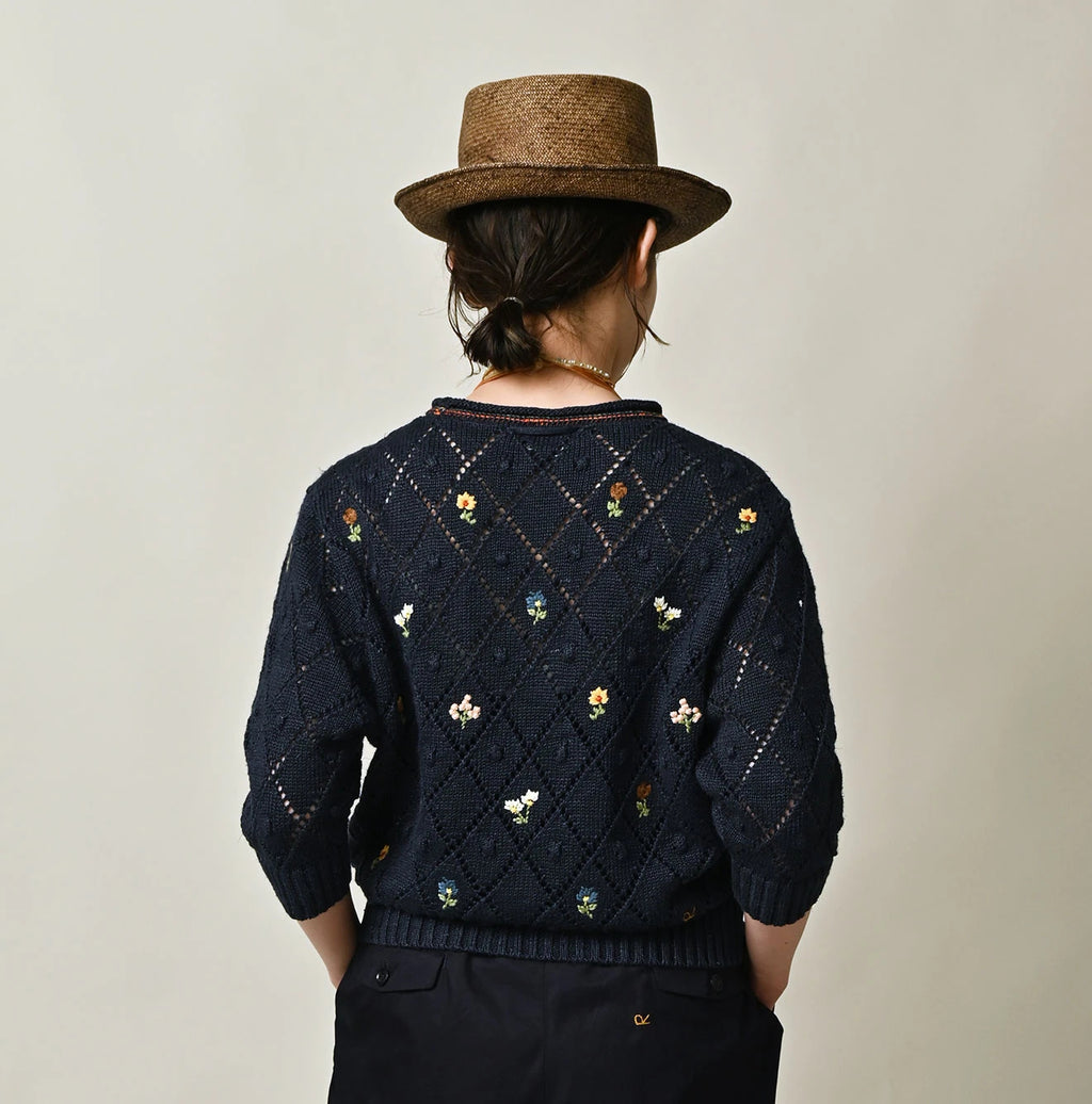Linen Hippie Flower Puff Sweater Female Model