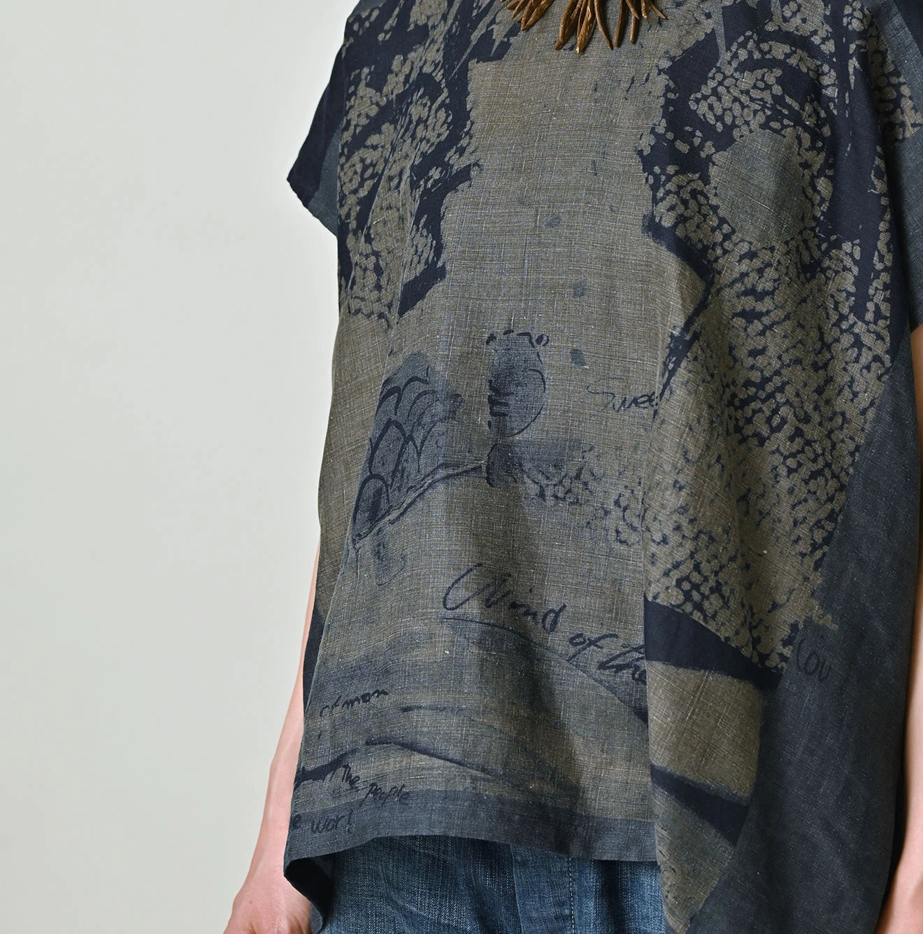 Indigo Picture Book Bandana Blouse