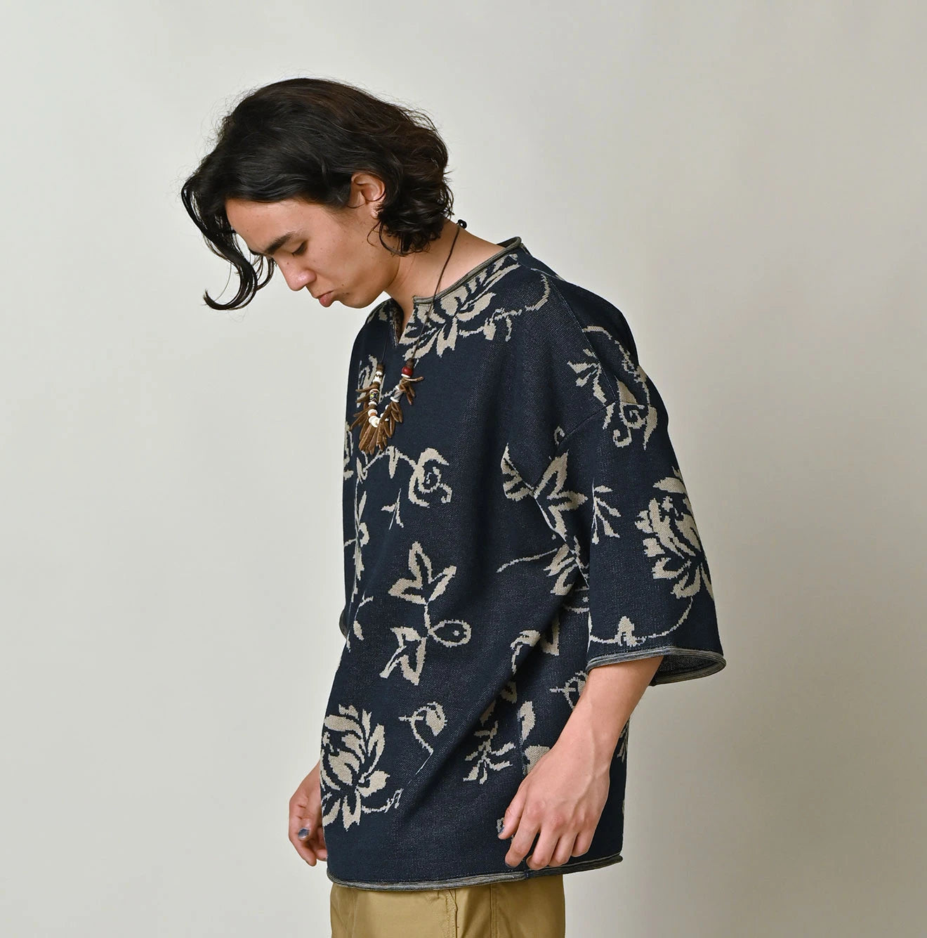 Indigo Base LeiLei Aloha Jacquard T-shirt