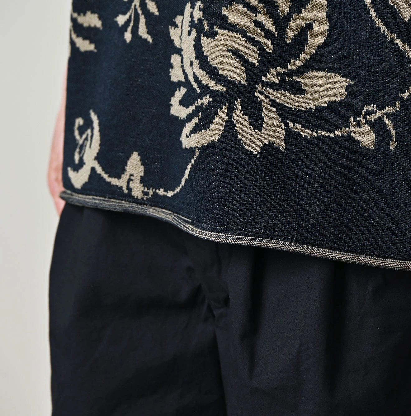 Indigo Base LeiLei Aloha Jacquard T-shirt