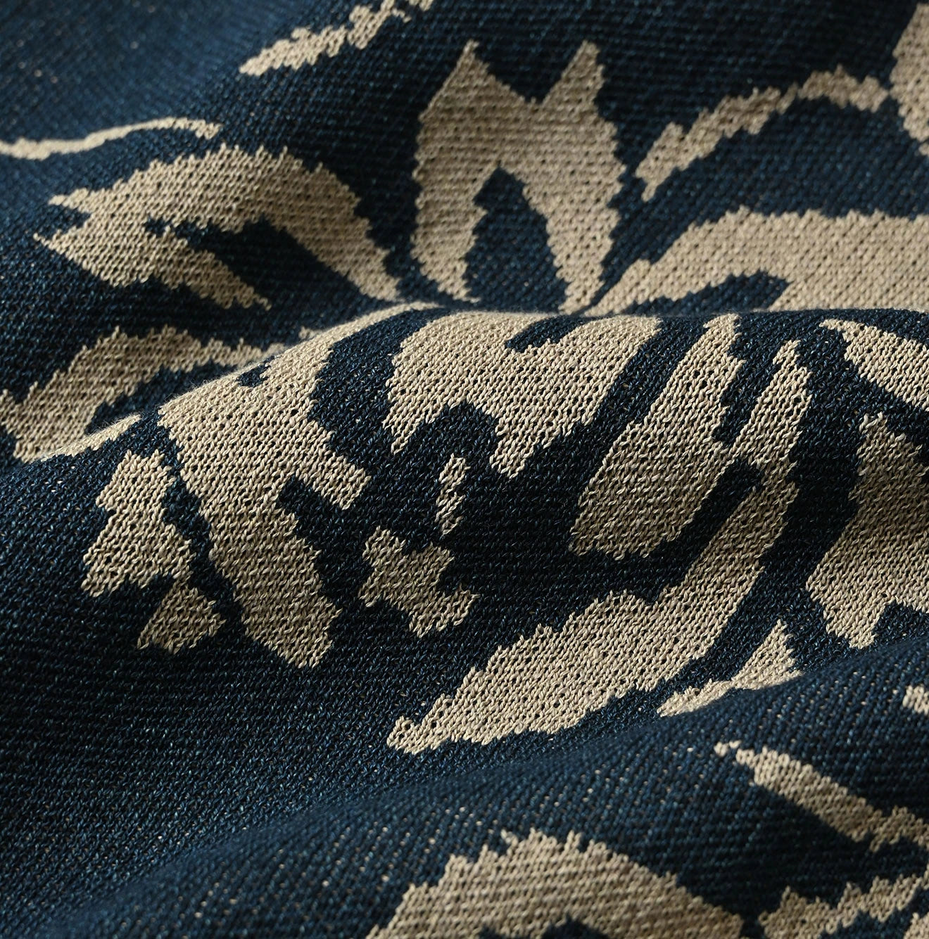 Indigo Base LeiLei Aloha Jacquard T-shirt