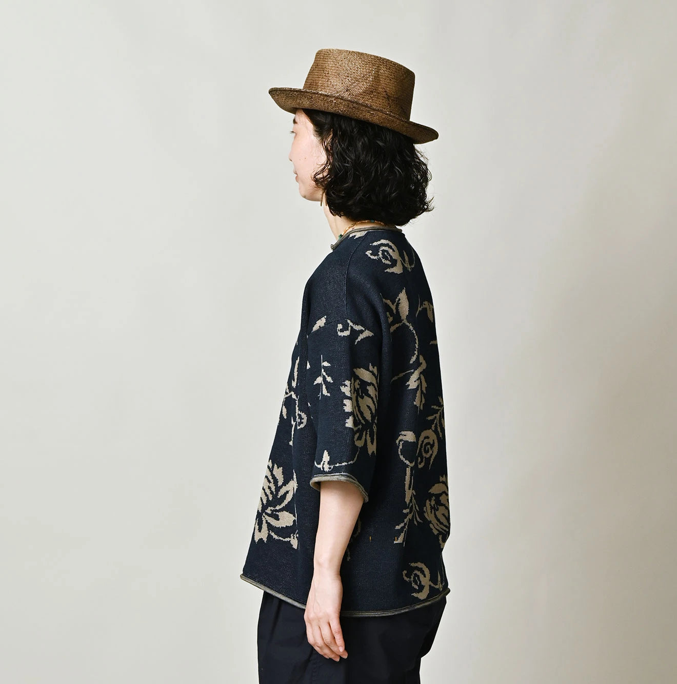 Indigo Base LeiLei Aloha Jacquard T-shirt