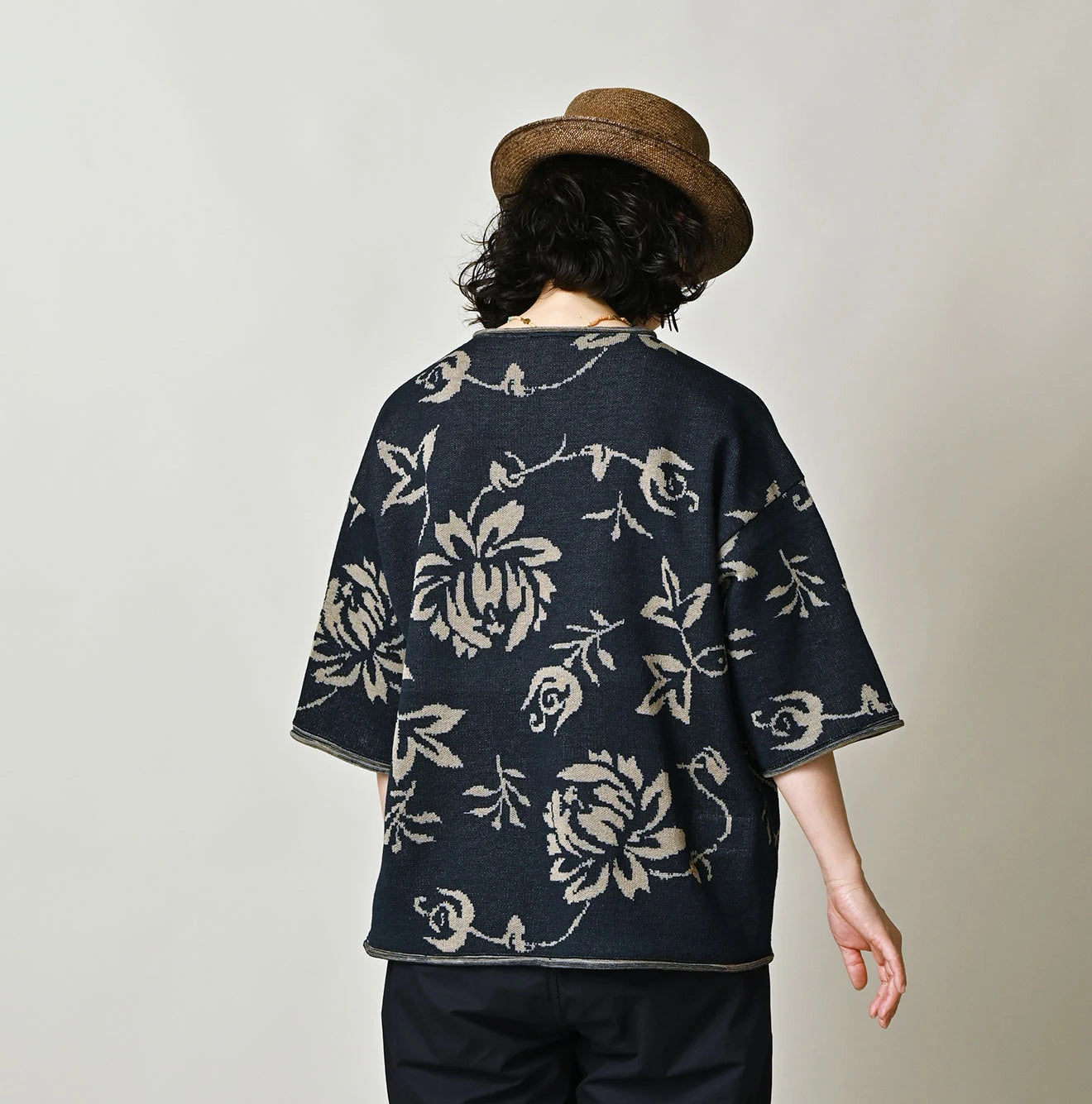 Indigo Base LeiLei Aloha Jacquard T-shirt