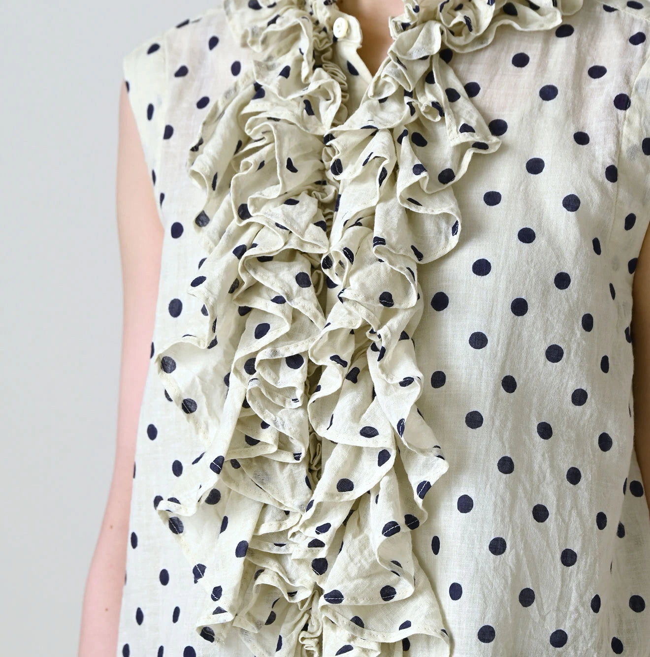 Gauze Polka Dots Print Frill Sleeveless Top