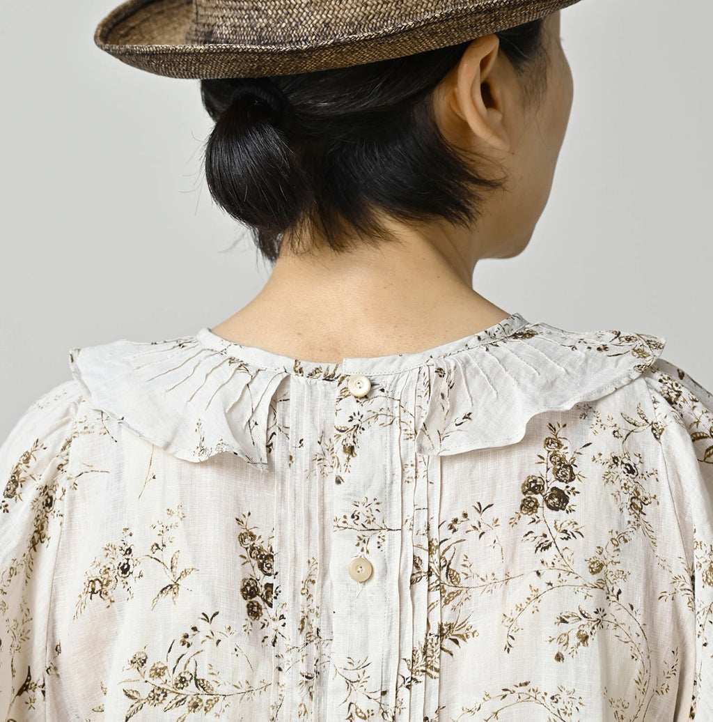 Linen Breezy Campanula Print Tuck Collar Blouse
