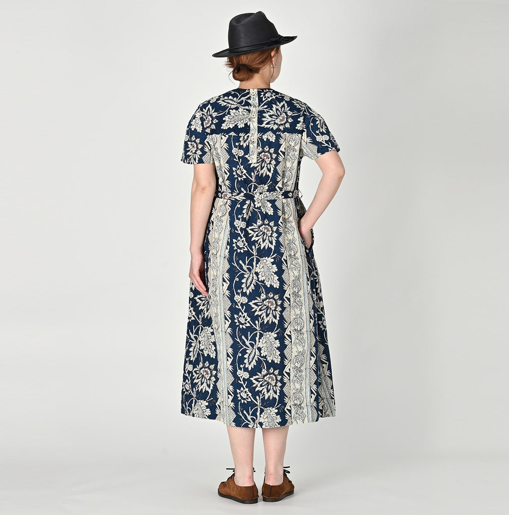 Sarasa Block Print Dress Female Model