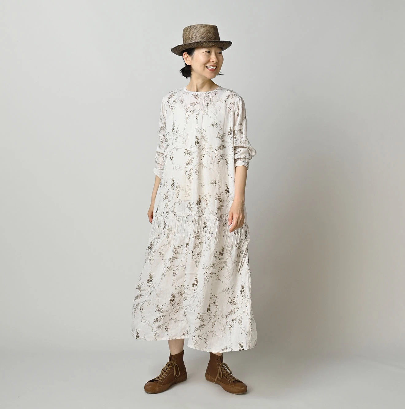 Linen Breezy Campanula Print Pintuck Dress