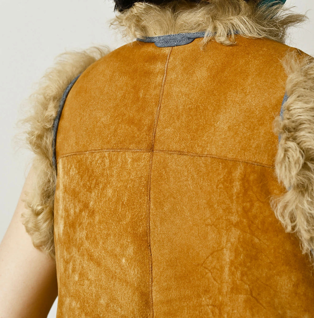 Mouton Petit Vest