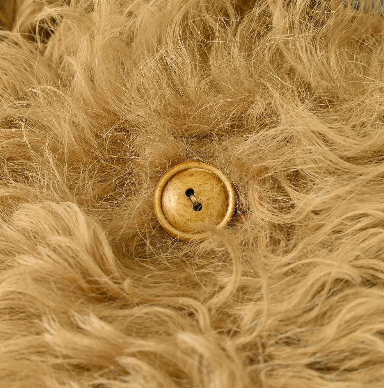 Mouton Petit Vest