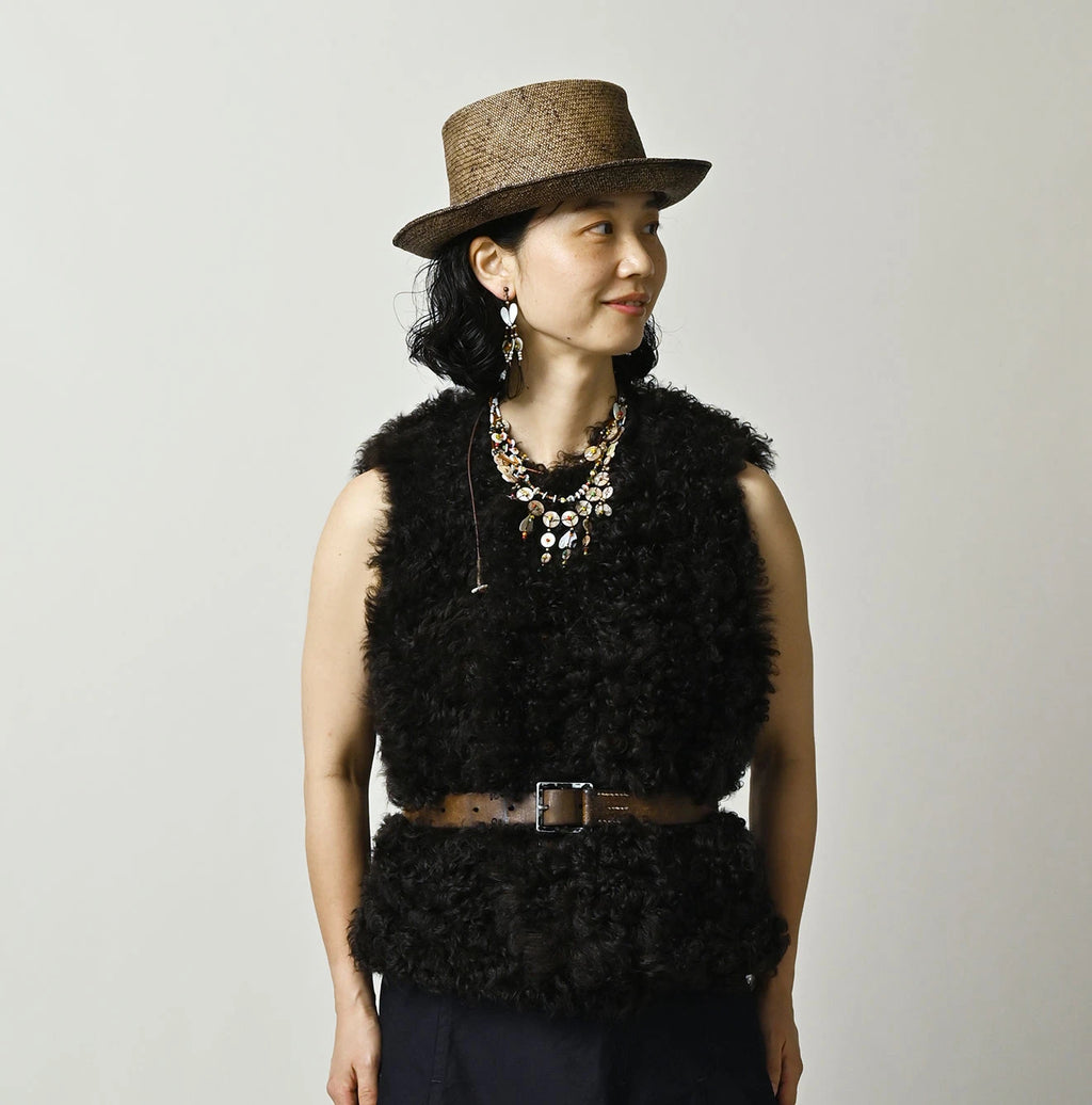 Mouton Petit Vest