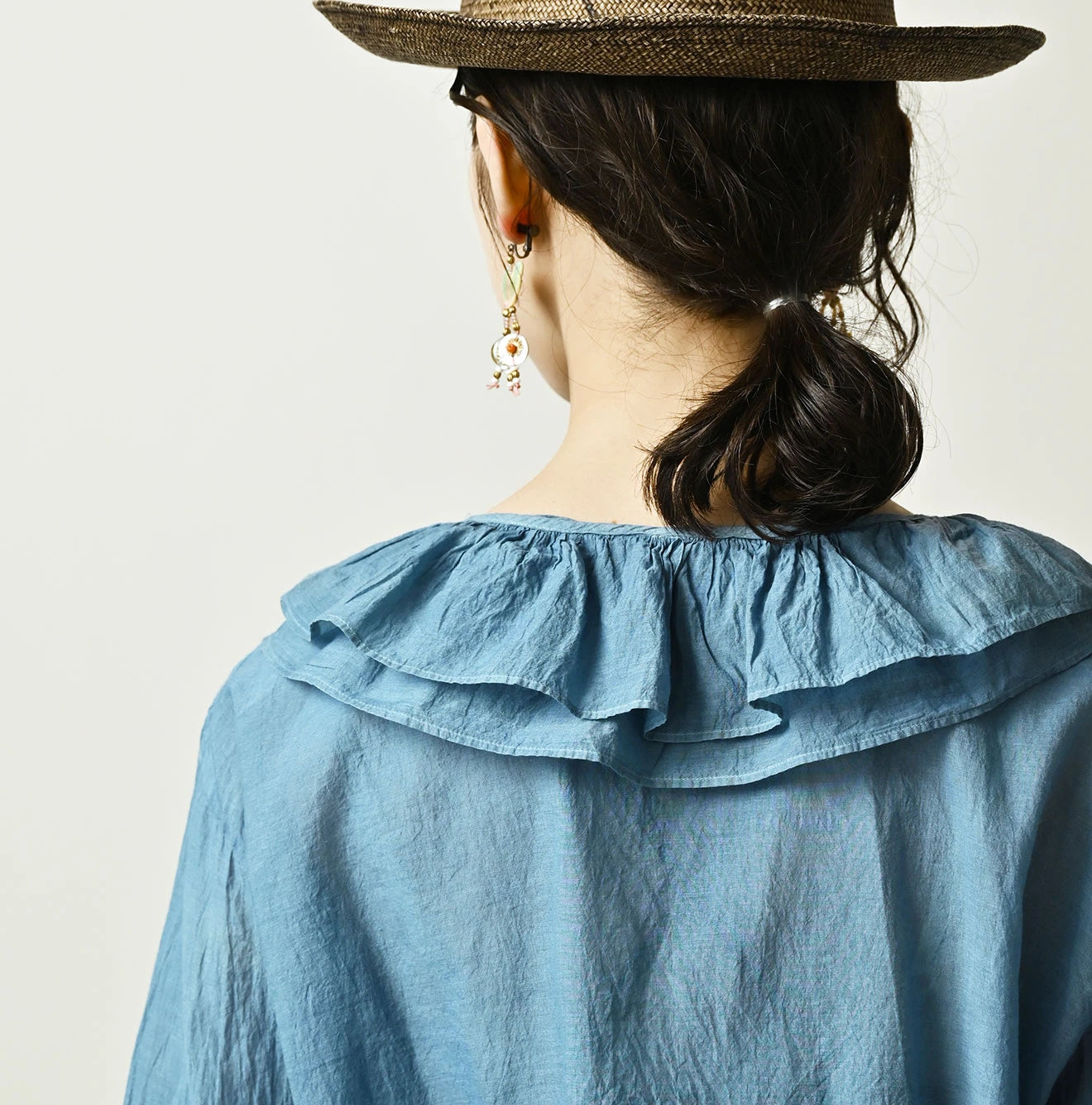 Ai Feather Khadi Silk Frill de T-shirt