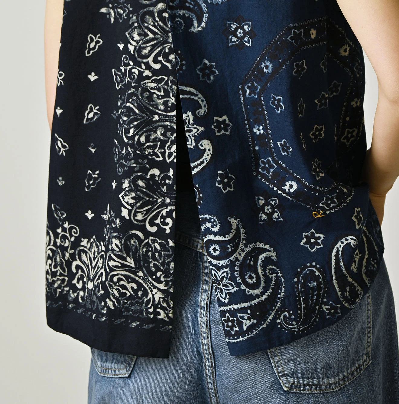 Indigo Hira Bandana Mix A la Mode Sleeveless Top