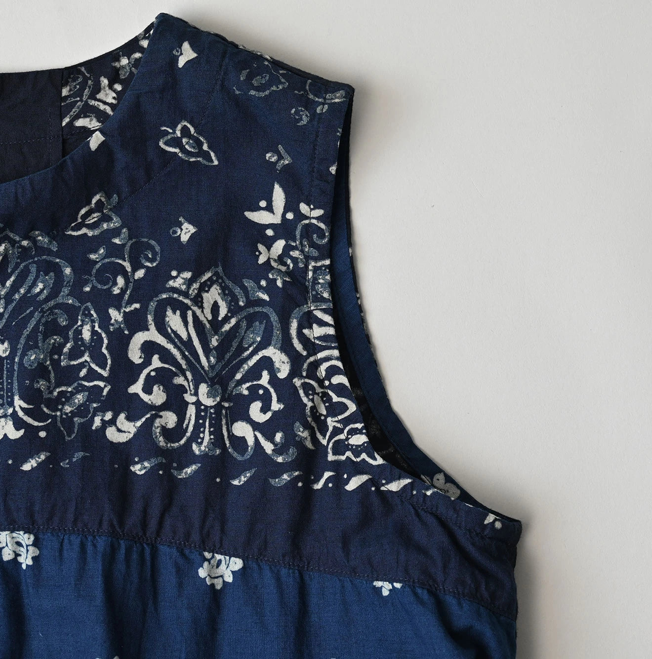 Indigo Hira Bandana Mix A la Mode Sleeveless Top