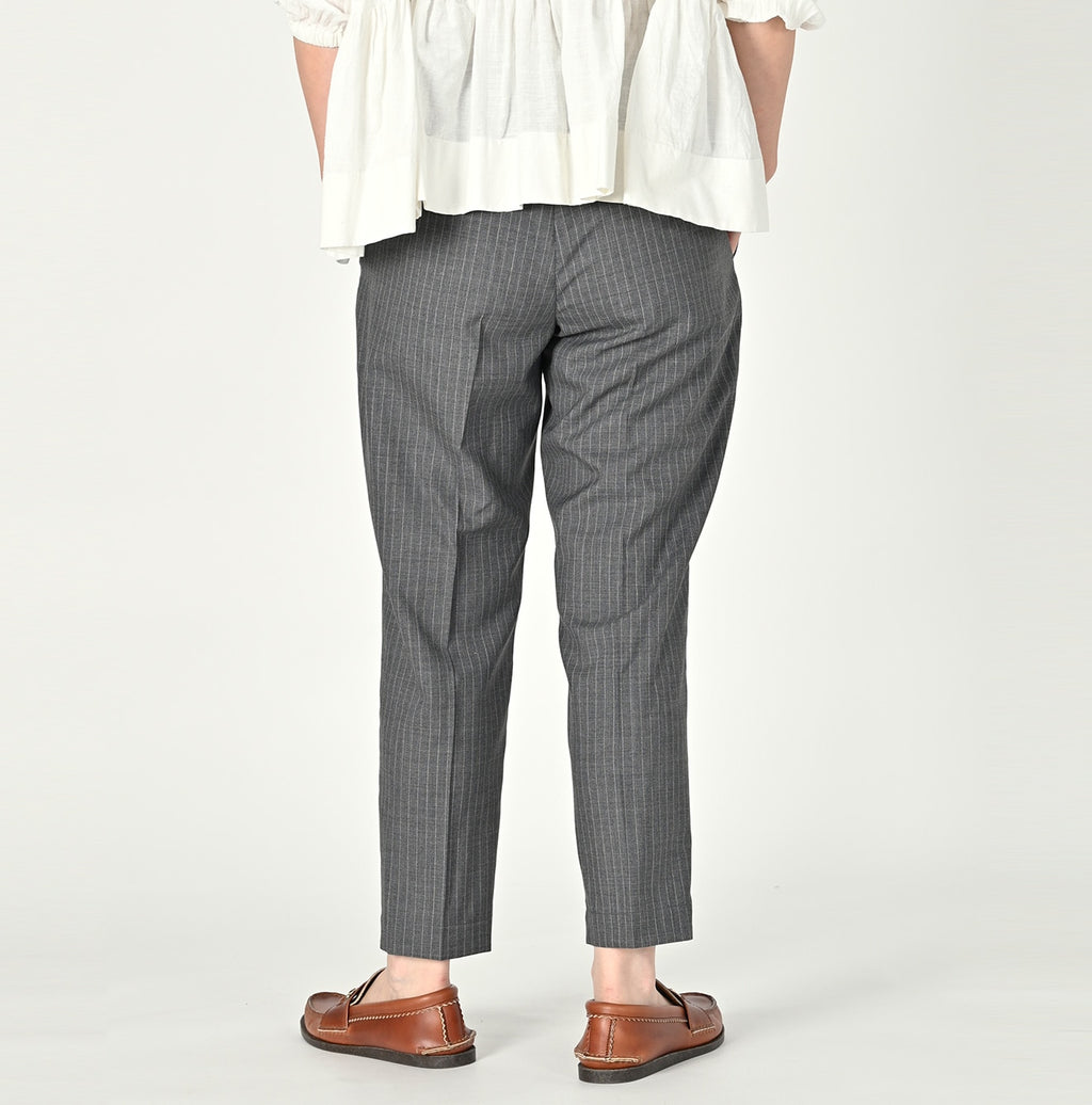 Combed Wool Easy Slacks WOMEN Female Model