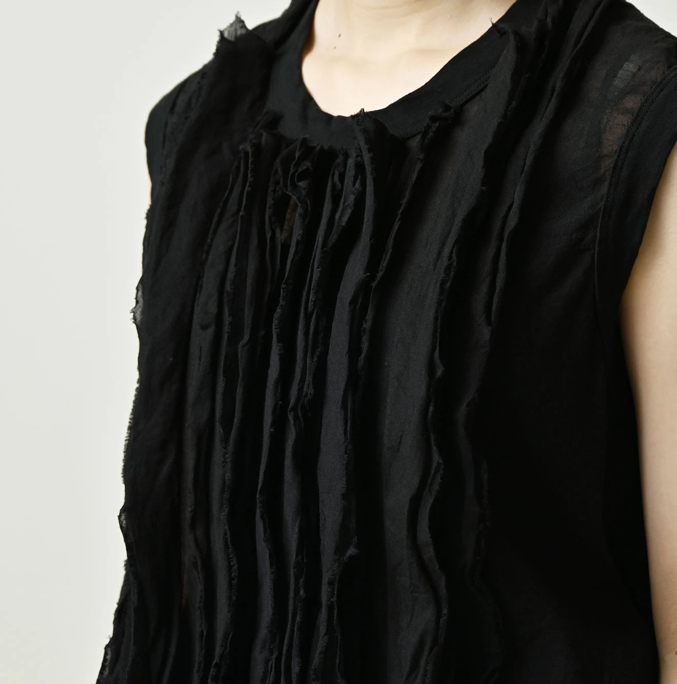 Tenjiku x Feather Khadi Silk Frill Cami