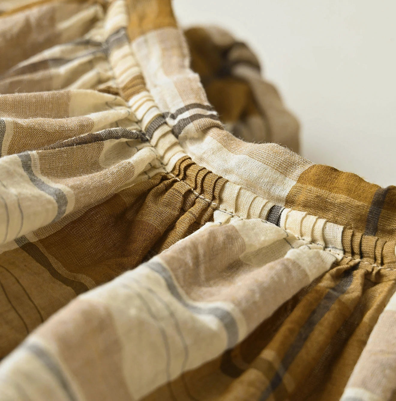 Feather Khadi Silk Large Pétale