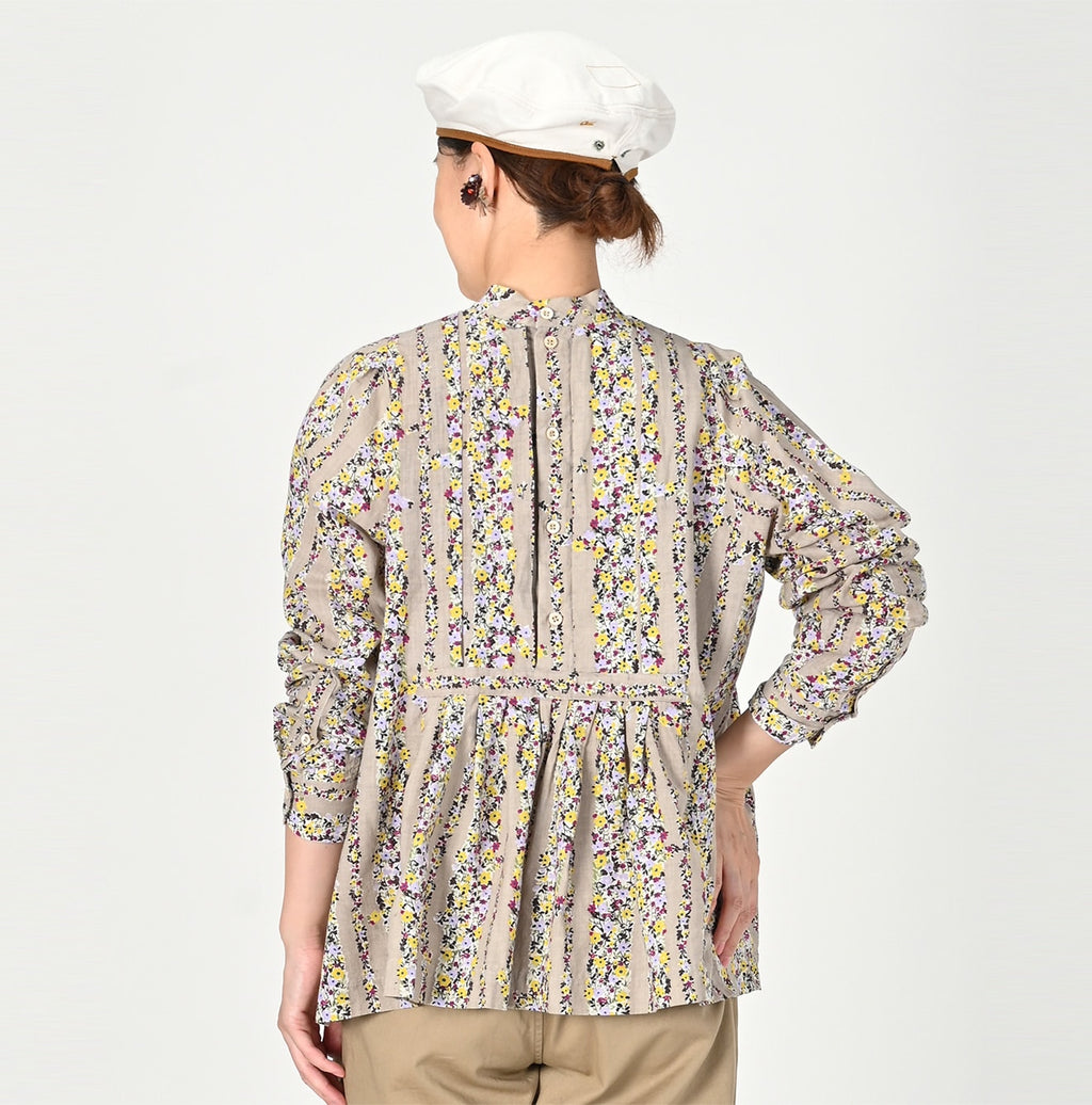 Indian Khadi Soapworts Flower Print Blouse Female Model