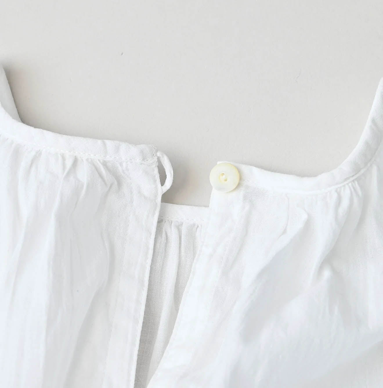 Khadi x Feather Khadi Silk Peplum Frill de T-shirt