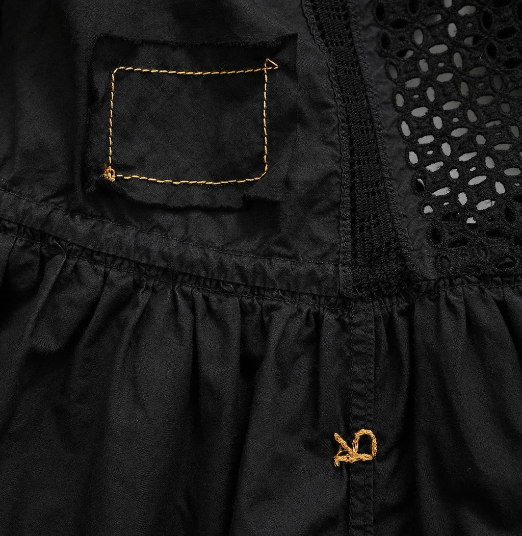 Supima Batiste Cutwork Petite Dress Detail