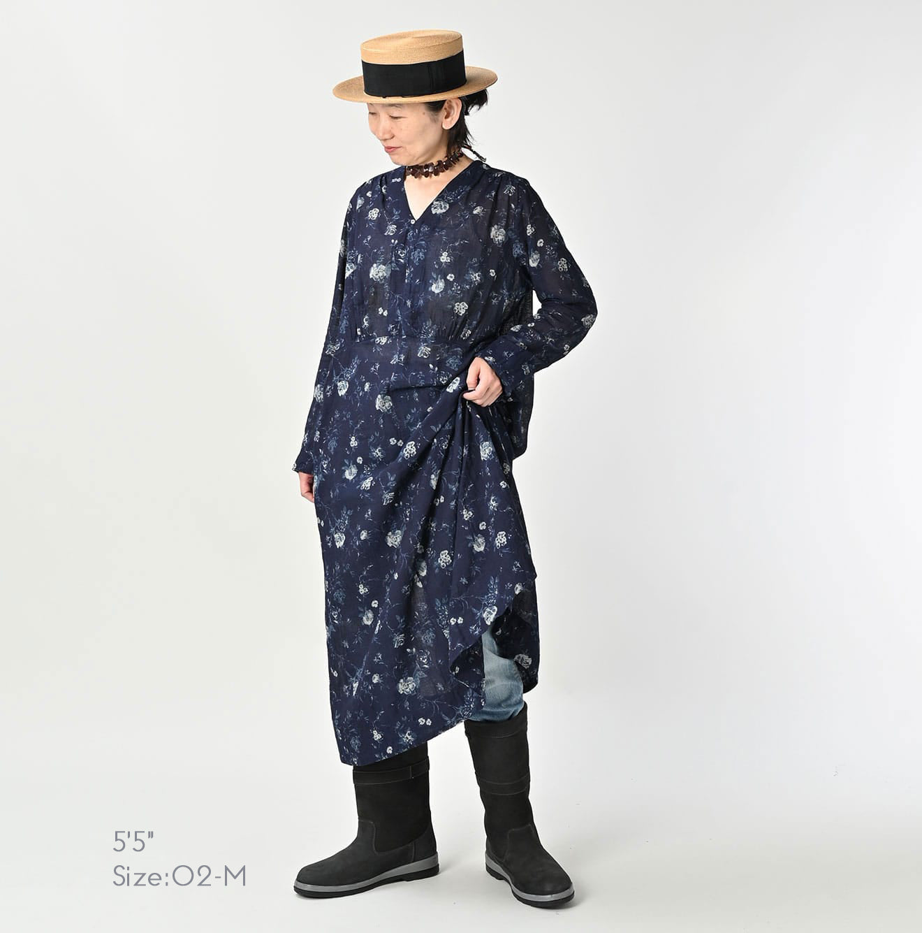 Indigo 45 Gauze Antique Flower Print Dress Female Model