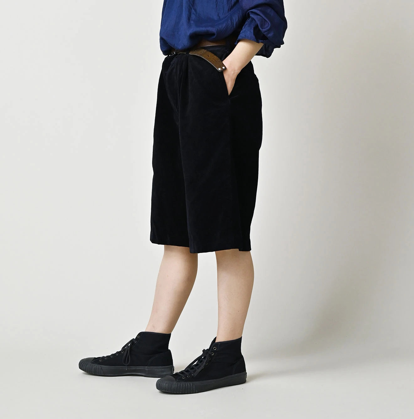 Indigo Velvet Lucy Bermuda Short Pants