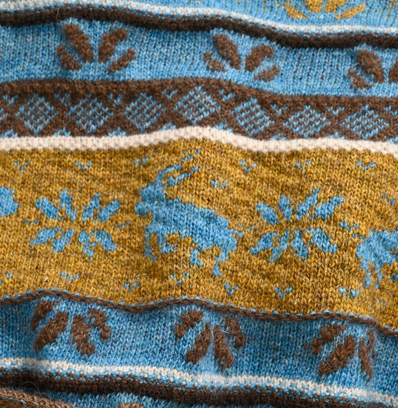 Alpaca Jacquard Cache-Coeur