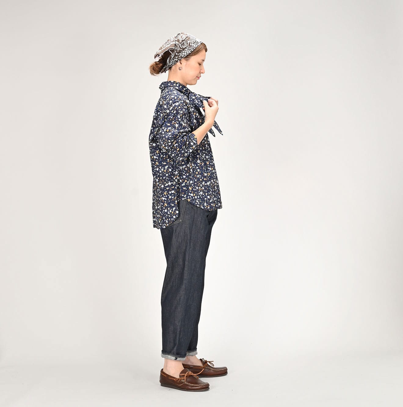 Indian Khadi Flower Print Ribbon Blouse Female Model