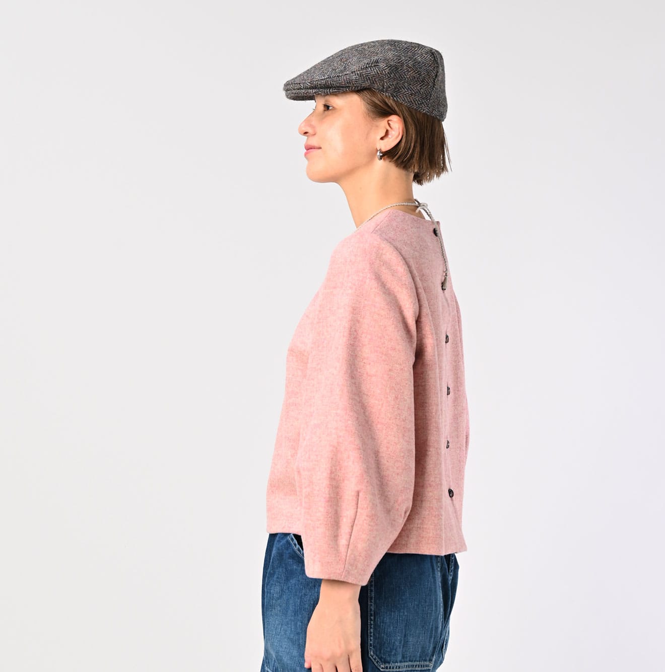 England Flannel Puff Blouse Female Model